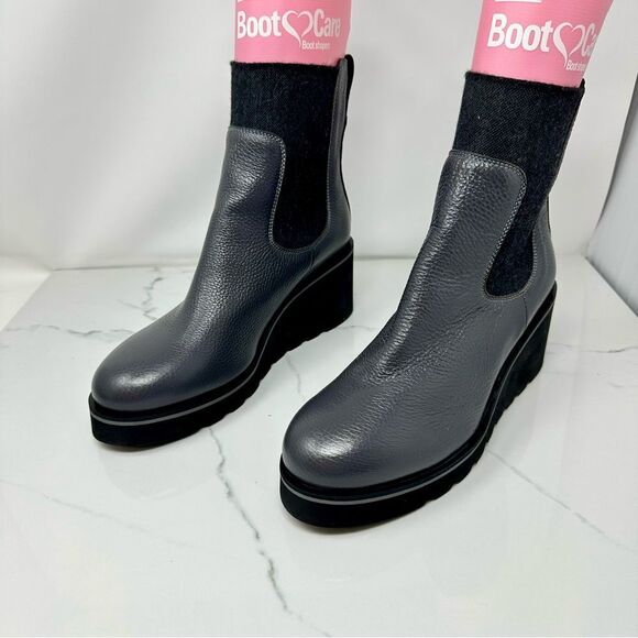 M. Gemi Wedge Boots- Size 10 - Picture 11 of 15